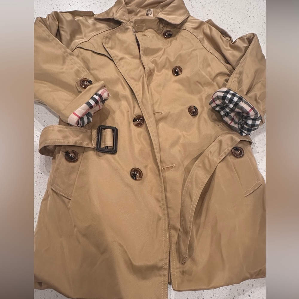 Warn trench coat! Like new